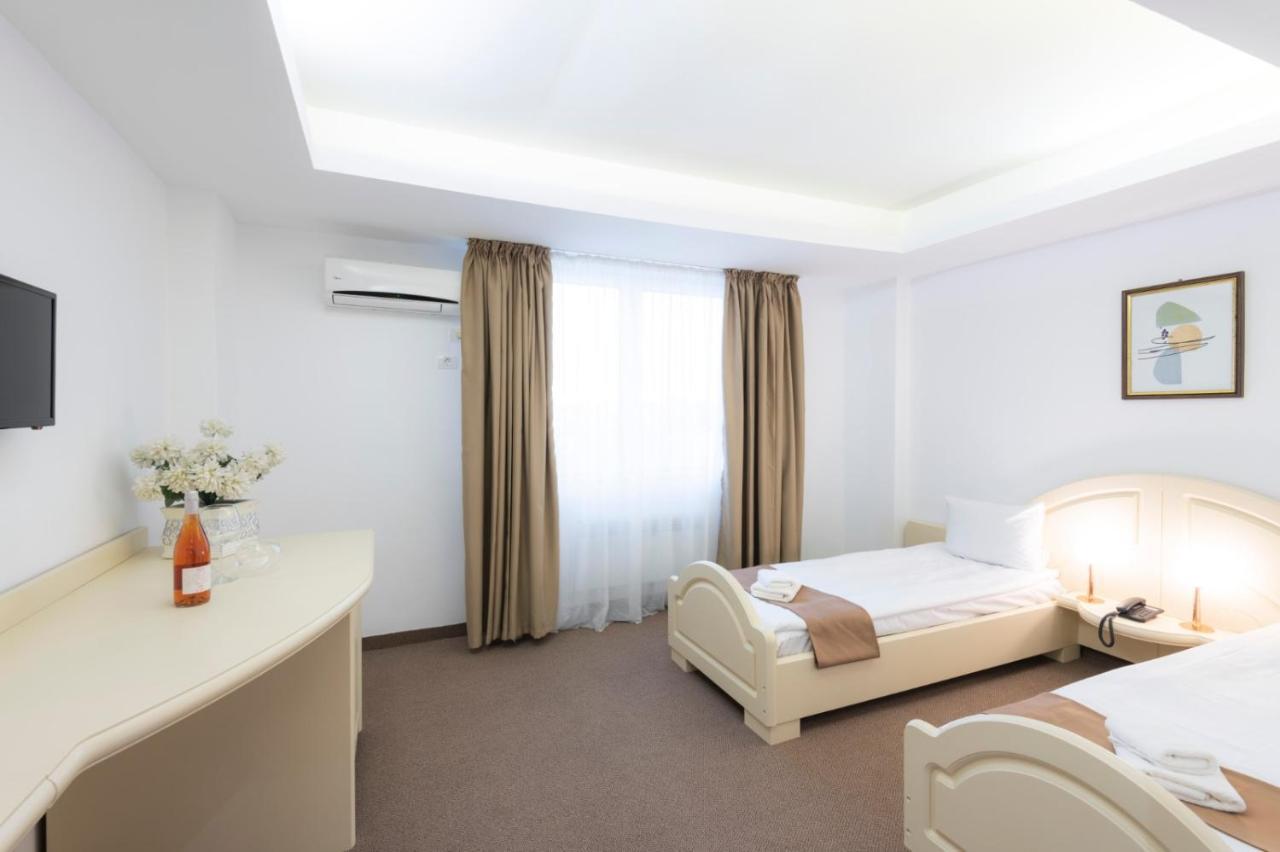 Hotel Randy Constanta Luaran gambar