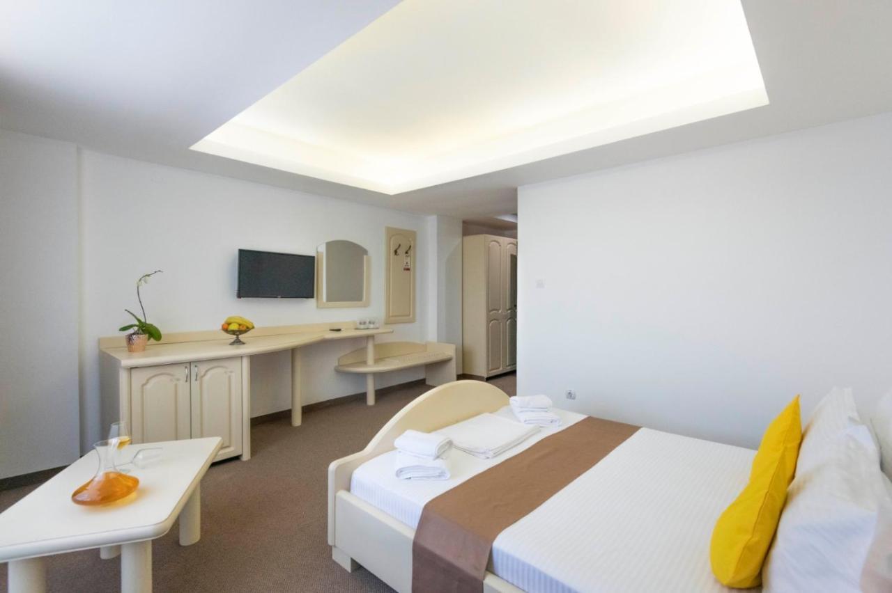 Hotel Randy Constanta Luaran gambar