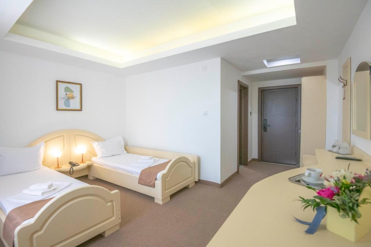 Hotel Randy Constanta Luaran gambar
